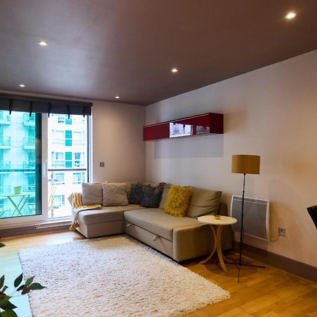 The Vauxhall Hideout - Comfy 2Bdr Flat With Balcony Londra Exterior foto