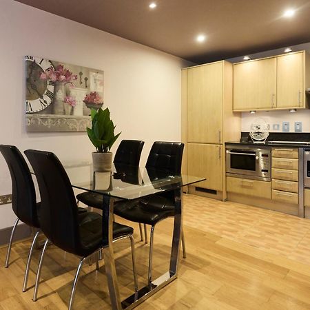 The Vauxhall Hideout - Comfy 2Bdr Flat With Balcony Londra Exterior foto