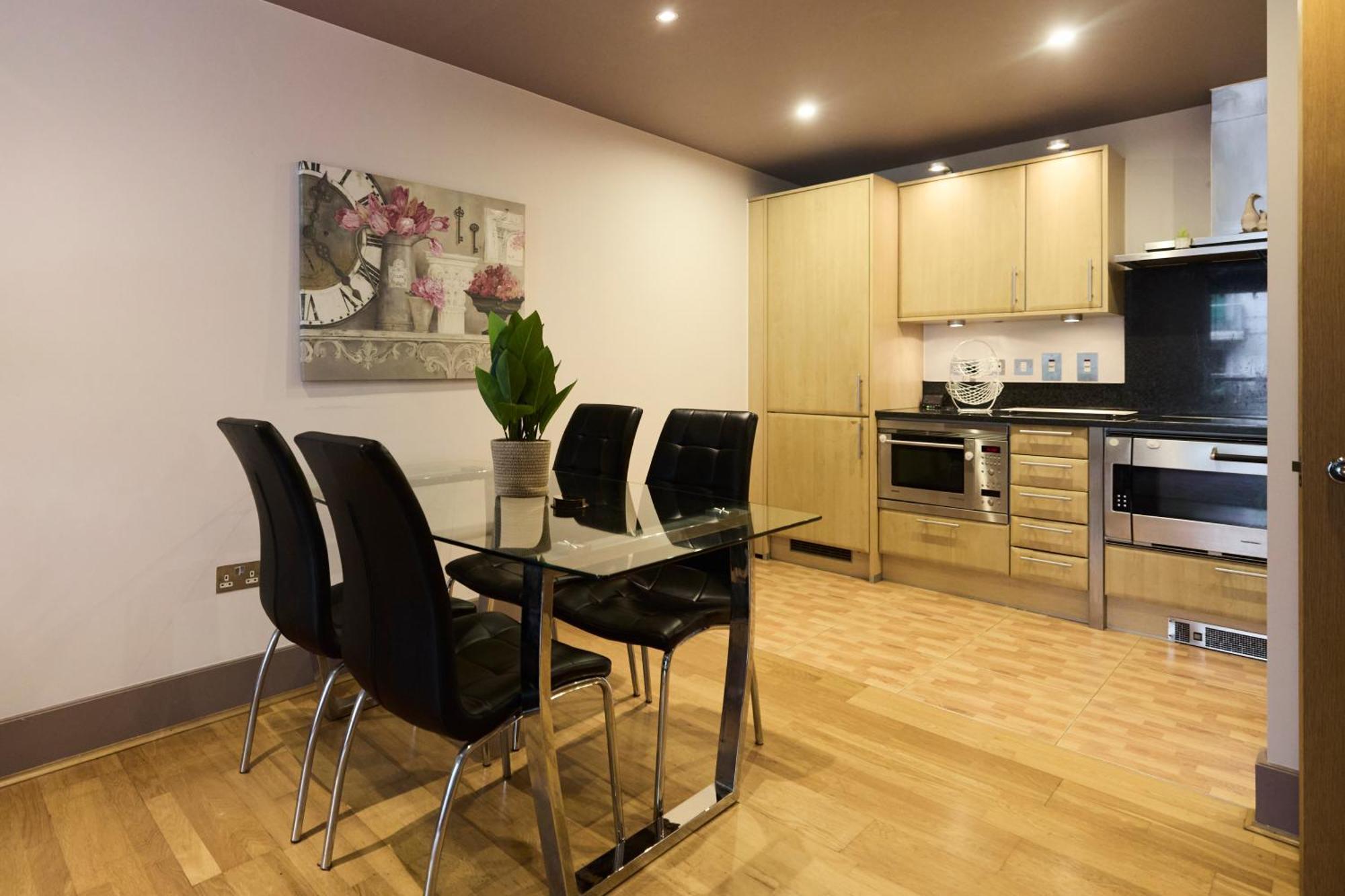 The Vauxhall Hideout - Comfy 2Bdr Flat With Balcony Londra Exterior foto
